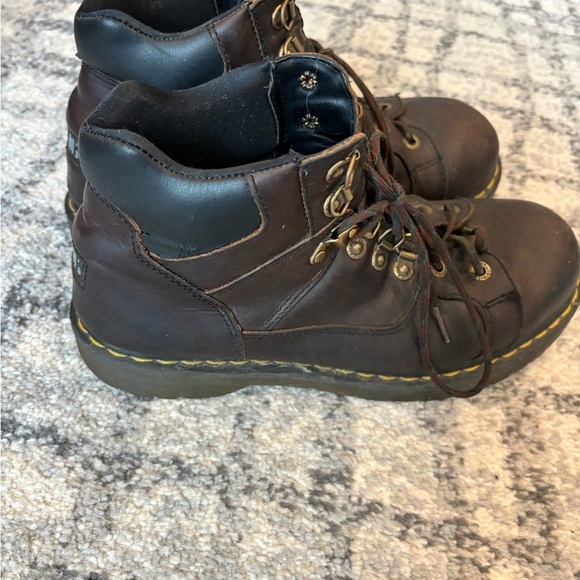 Dr. Martens Vintage Brown Leather Boots Men’s size 12 - Picture 4 of 9